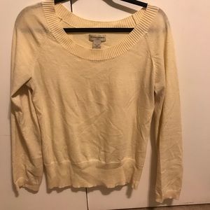 Banana republic light weight ecru sweater